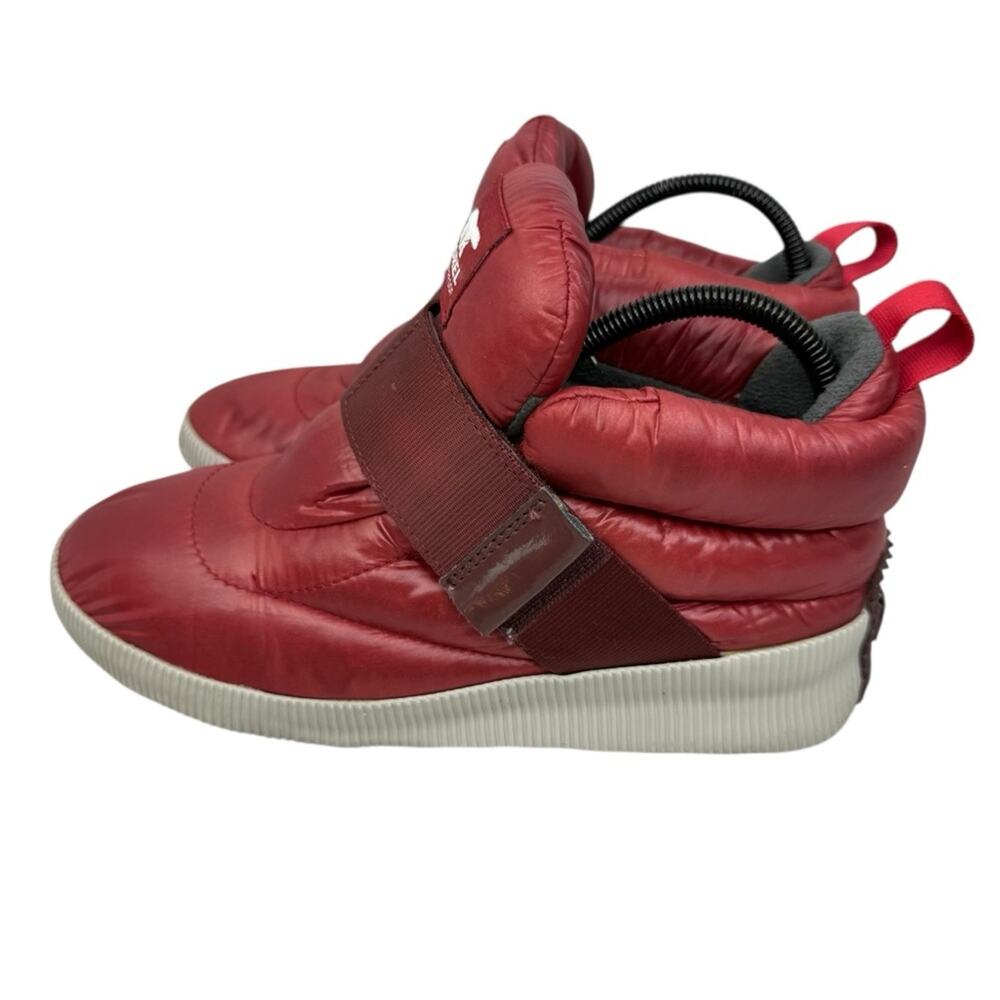 SOREL Out N About Waterproof  Red Dahlia Spring Puffy Tennis Shoe Womens 8 - Picture 3 of 16